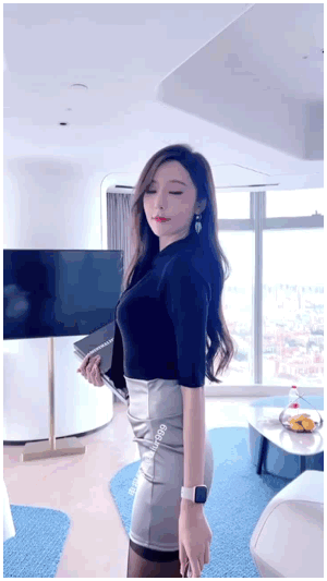 王馨瑶拍摄花絮 女秘书求你签合同